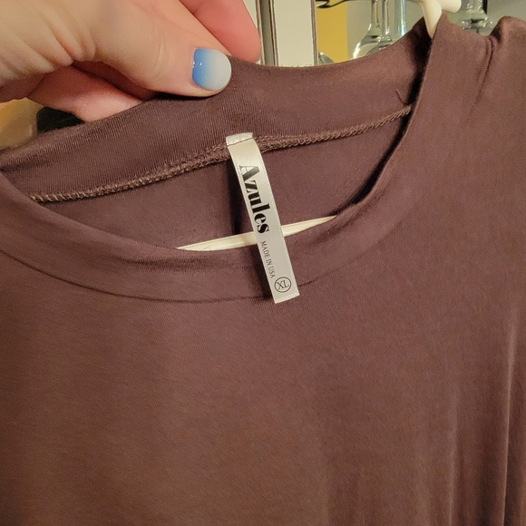 Azules NWOT olive green top with knot, size XL - Picture 3 of 5